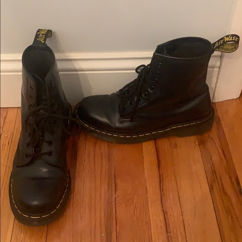 Doc Martens (1460 Smooth Leather)